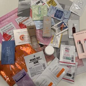 Luxury skincare samples (27)